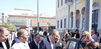 İzmir'de 23 Nisan Renklerin Dünyası Sergisi Açıldı