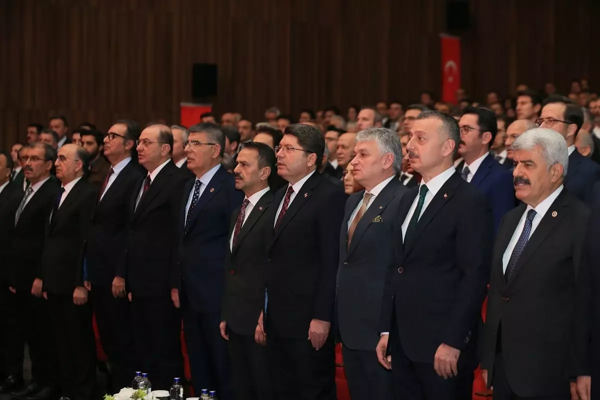 Adalet Bakanı Tunç, Kocaeli'de 'Yargı ve İş Dünyası Sempozyumu'nda konuştu Açıklaması