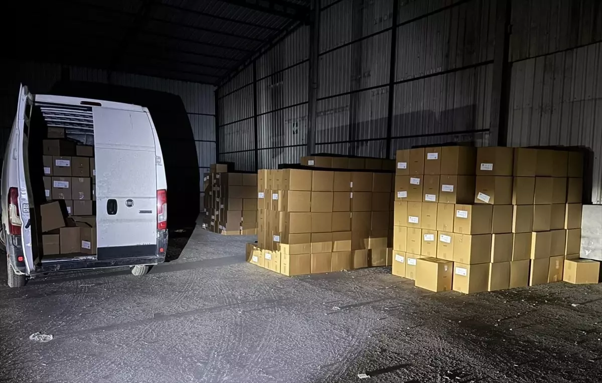 Adana'da 27 Milyon Kaçak Makaron Ele Geçirildi