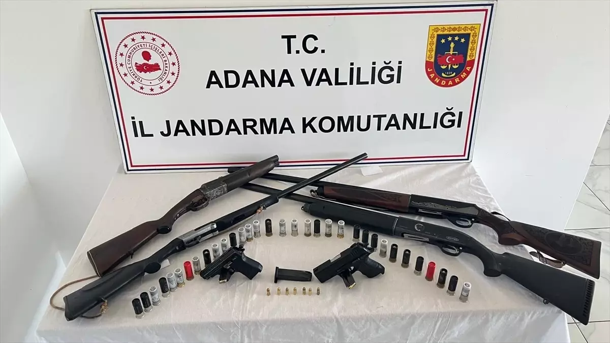 Adana'da Jandarma Operasyonu: Aranan Şüpheli Yakalandı