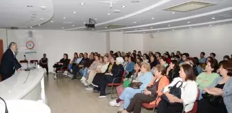 Obezite Tedavisine Güncel Yaklaşımlar Konulu Toplantı Düzenlendi