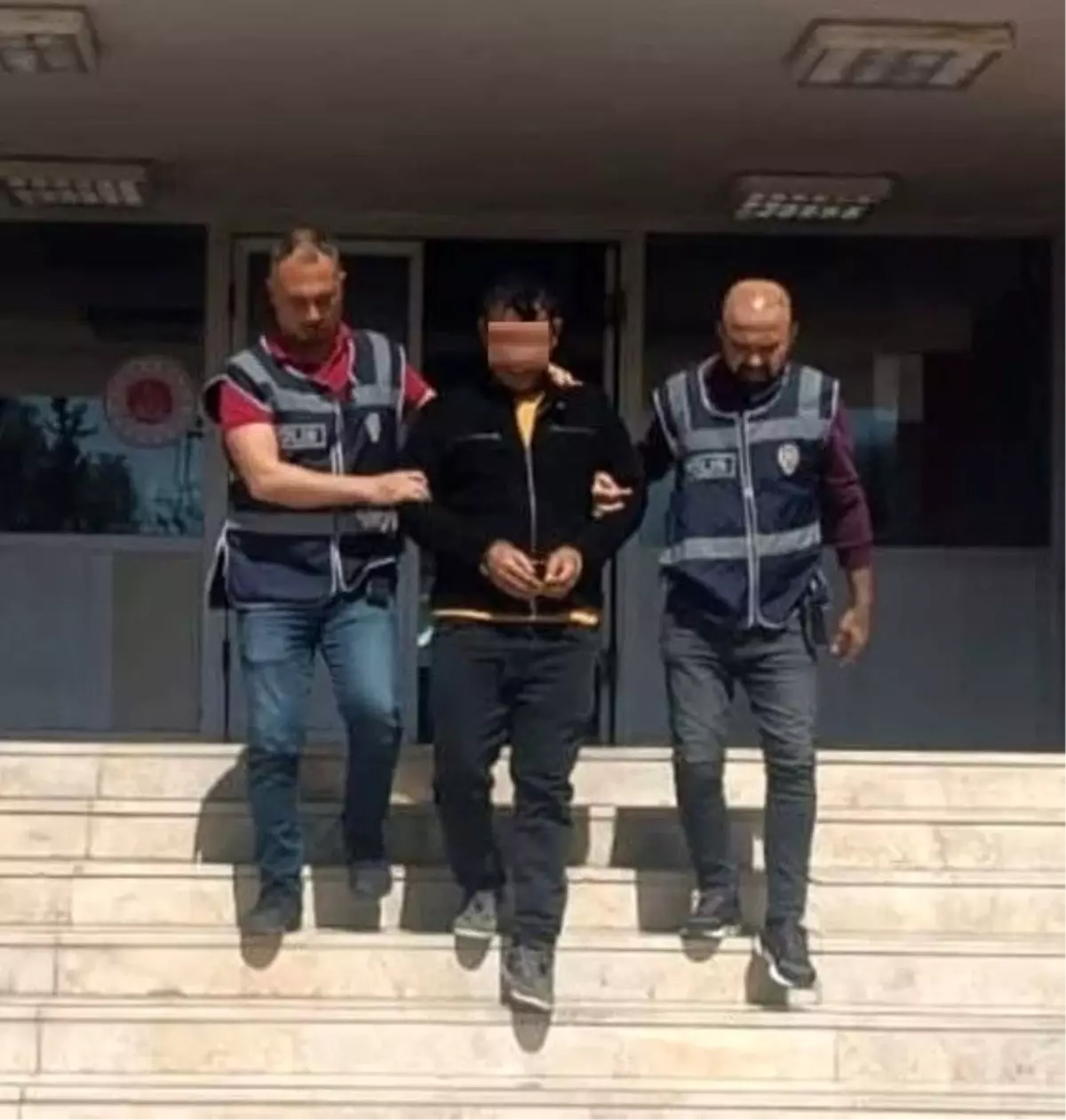 İmamoğlu'nda Silahlı Terör Örgütü Üyesi Yakalandı