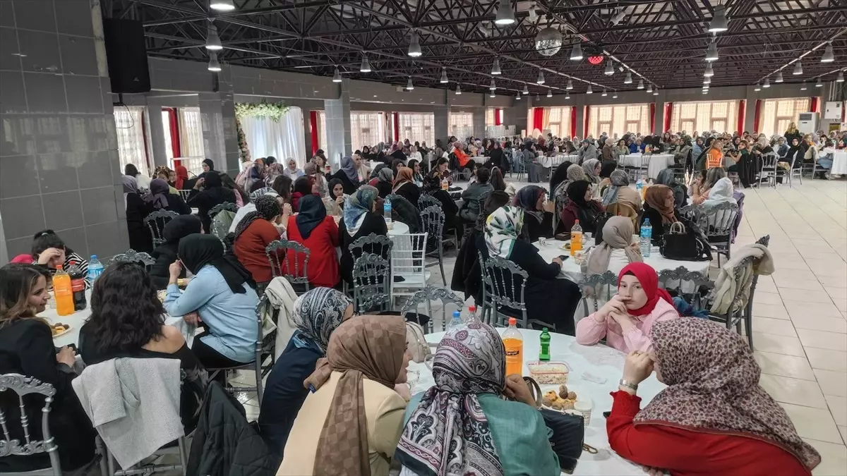 Adilcevaz'da Kadınlara Yönelik Sosyal Etkinlik Düzenlendi