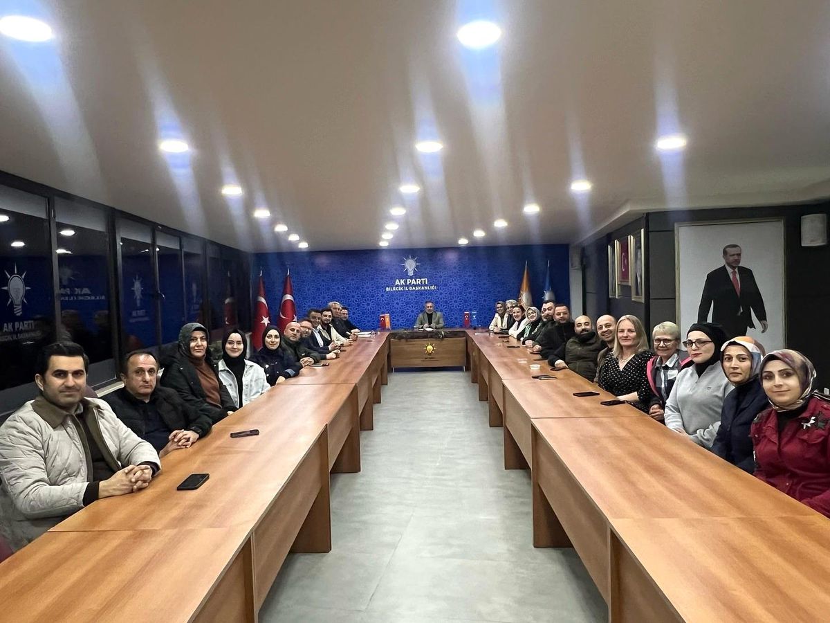 AK Parti Bilecik İl Başkanlığı Haftalık Toplantısını Gerçekleştirdi