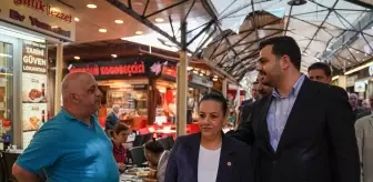 AK Parti Genel Sekreteri İnan, İzmir'de Esnafı Ziyaret Etti