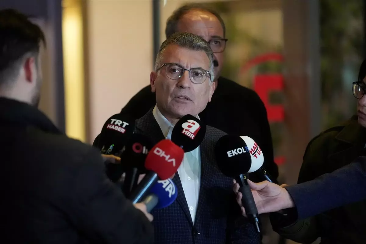 AK Parti TBMM Grup Başkanı Güler'den Önder'in tedavi gördüğü hastaneye ziyaret Açıklaması