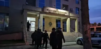 Amasya'da Düzensiz Göçmen Operasyonu: 5 Göçmen Yakalandı, 2 Şüpheli Tutuklandı