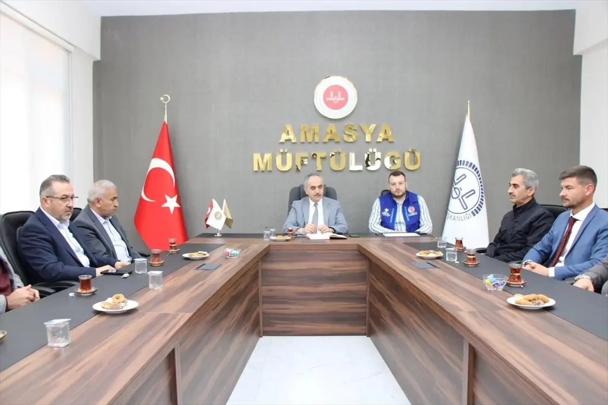 Amasya'da Vekaletle Kurban Organizasyonu İçin Din Görevlilerine Bilgilendirme Toplantısı