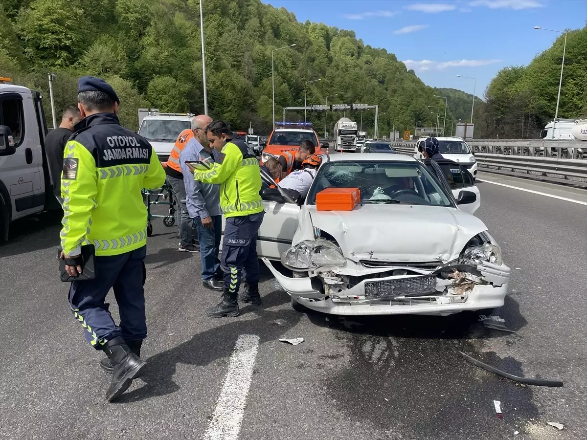 Bolu Dağı Tüneli'nde feci kaza: 3 yaralı