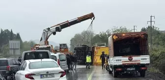 Anadolu Otoyolu'nda Tır Devrildi, Ulaşımda Aksamalar Yaşandı
