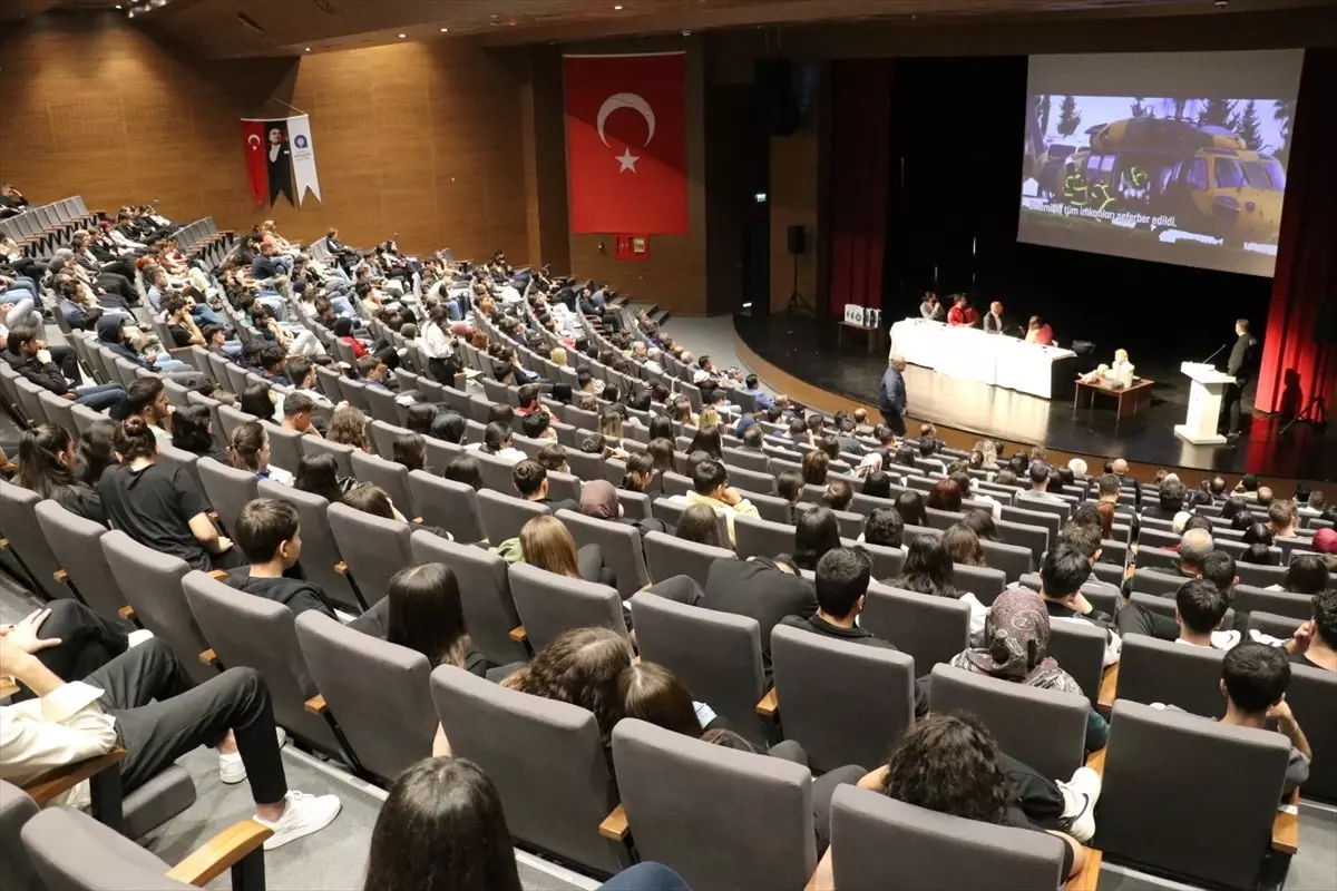 Gazipaşa'da Afet Bilinci Panelli Toplantı Düzenlendi
