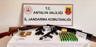 Serik'te Ruhsatsız Silah Operasyonu: 6 Gözaltı