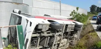 Manavgat'ta Tur Midibüsü Devrildi: 19 Yaralı