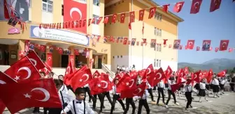 Antalya ve çevre illerde 23 Nisan Ulusal Egemenlik ve Çocuk Bayramı kutlandı