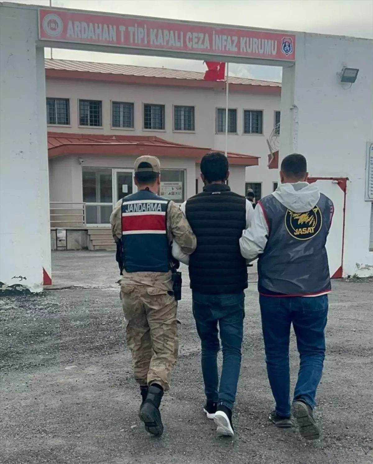 Ardahan'da Hırsızlık Operasyonu: 1 Kişi Tutuklandı