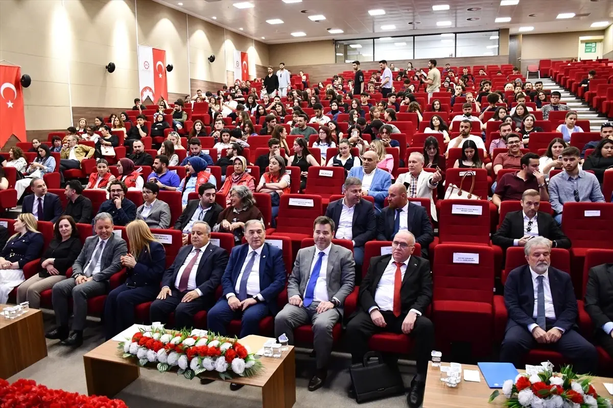 Alparslan Türkeş Üniversitesi'nde Diplomasi Zirvesi Başladı