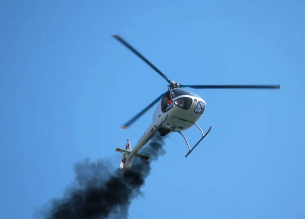 Melbourne'de Helikopter Kazası: 2 Yaralı