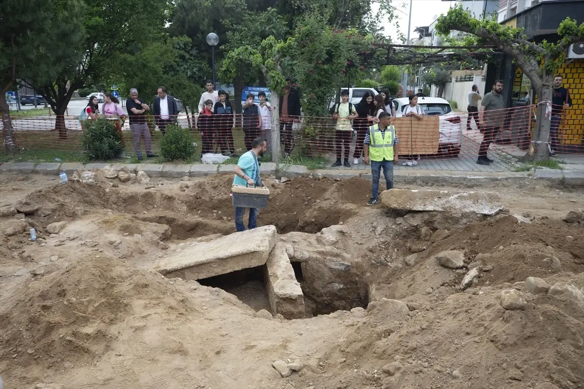 Aydın'da Antik Kent Yakınında Yol Çalışması Sırasında İnsan Kemikleri Bulundu