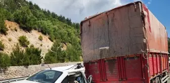 Balıkesir'de Trafik Kazası: 3 Yaralı