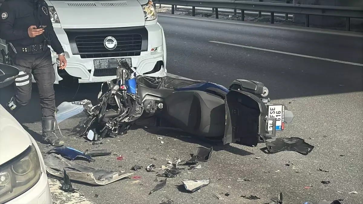 Motosikletli Kazadan Son Anda Kurtuldu