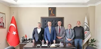 Merzifon Belediye Başkanı Alp Kargı, Hamamözü Belediye Başkanı Cihan Demir'i Ziyaret Etti