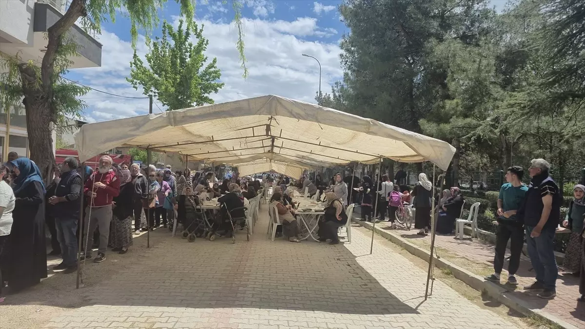 Afyonkarahisar'da Hıdırellez Şenliği Coşkusu