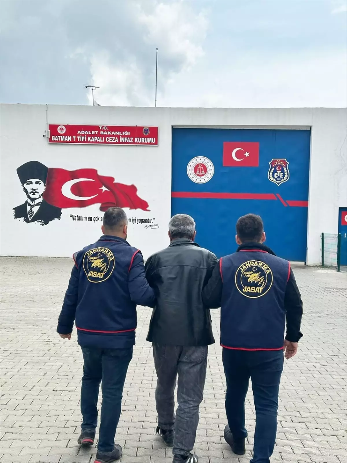 Batman'da 42 Yıl Hapis Cezası Olan Hükümlü Yakalandı