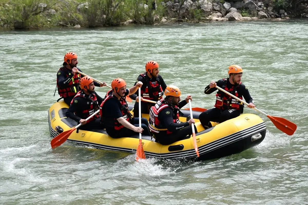 Batman'da Bahar Şenliği ve Rafting Heyecanı
