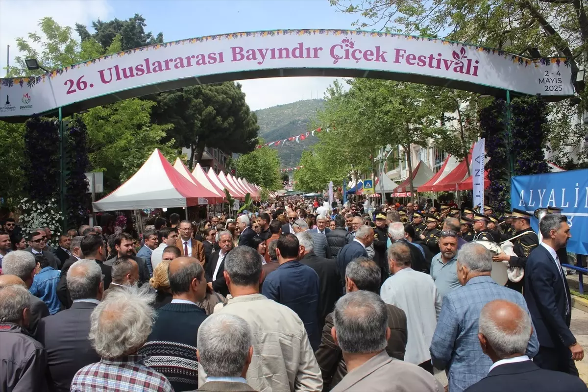 26. Uluslararası Çiçek Festivali Bayındır'da Başladı