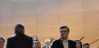 Bursa'da Letonyalı Keman Virtüözü Daniil Bulayev Konser Verdi