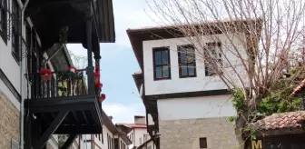 Çubuk Huzurevi Sakinleri Beypazarı'nın Tarihi Mekanlarını Ziyaret Etti