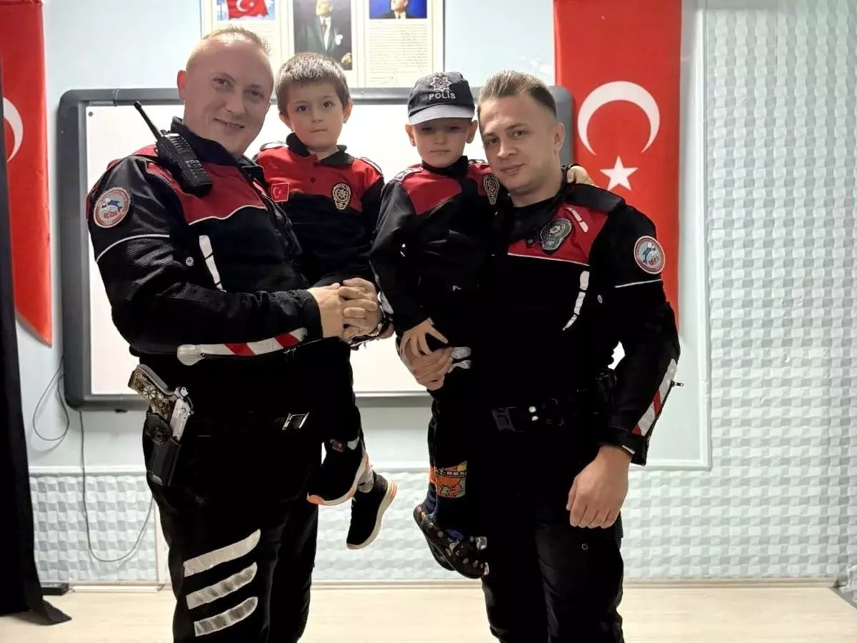 Bozüyük'te Polisten Öğrencilere Trafik ve Güvenlik Eğitimi