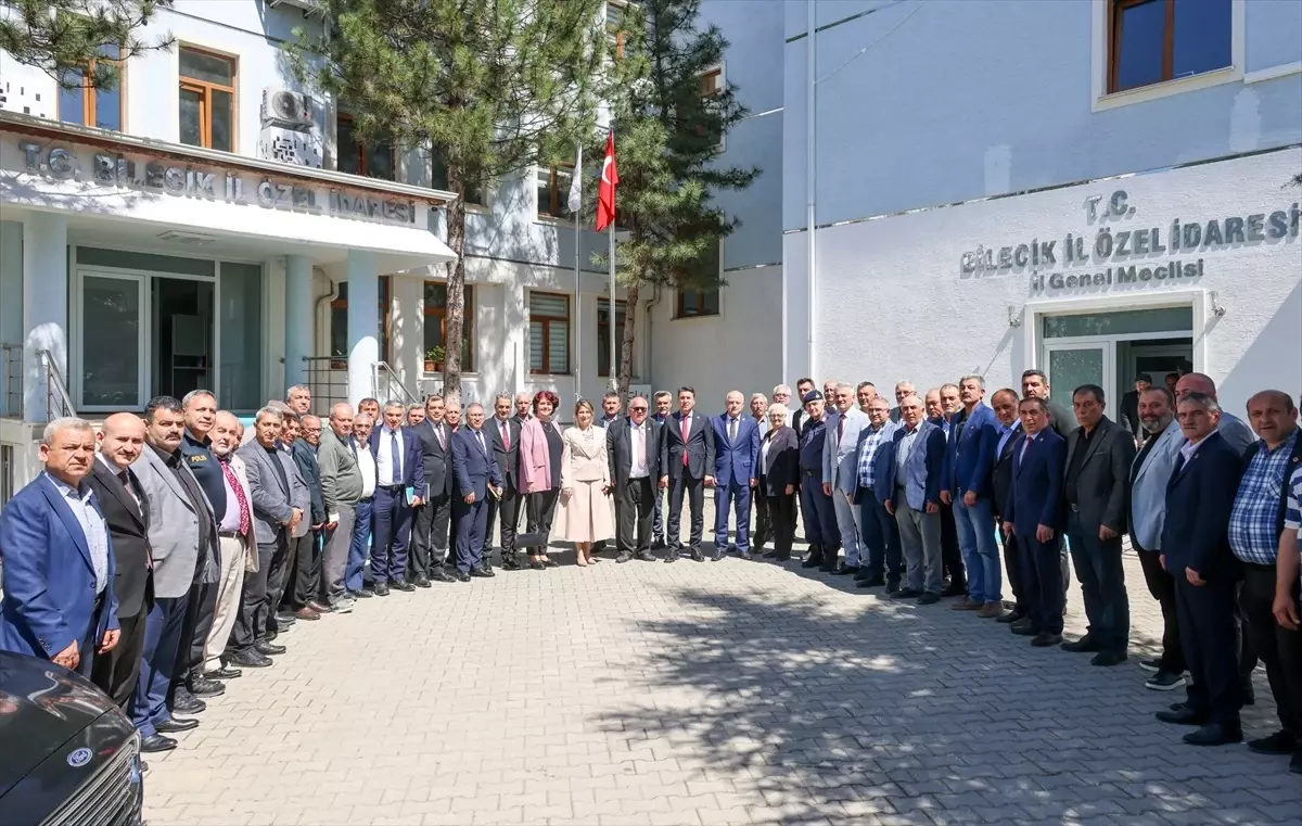 Bilecik'te Muhtarlarla İstişare Toplantısı