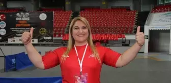 Aynur Bozdemir, Bilek Güreşi Türkiye Şampiyonası'nda 16. kez birinci oldu