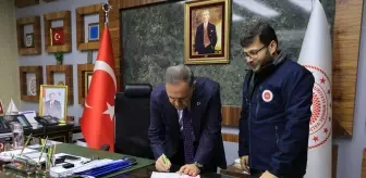 Bingöl Valisi Usta'dan Gazze İçin Kurban Bağışı