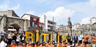 Bitlis'te Dünya Kitap Günü Etkinliği Düzenlendi