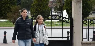 Biyonik Kulakla Yüzme Hayali Kuruyor: Aybüke Coşar