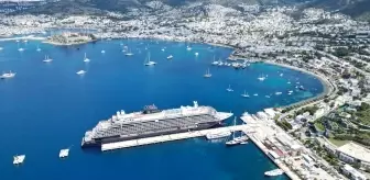 Bodrum'a Lüks Kruvaziyer ile 590 Yolcu Geldi