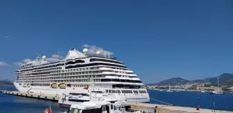 Bodrum'a 'Seven Seas Splendor' Kruvaziyeri ile 720 Turist Geldi