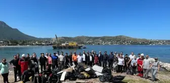 Bodrum'da 2 Ton Deniz Atığı Temizlendi