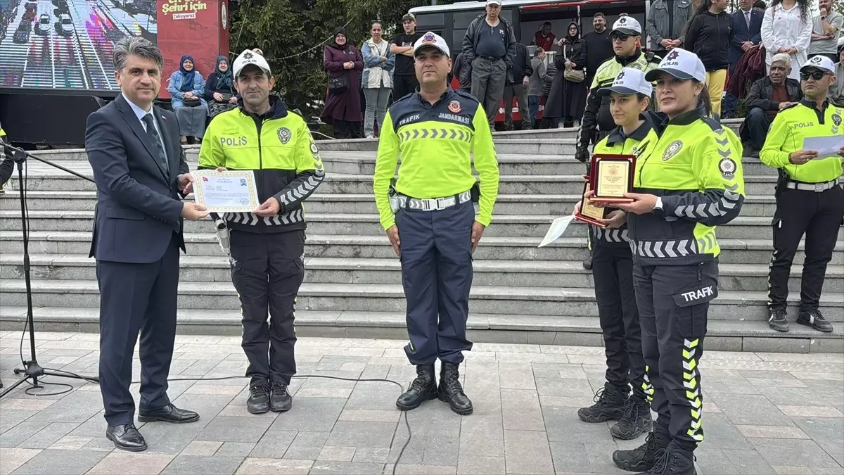 Bolu'da Karayolu Trafik Haftası Etkinlikleri Düzenlendi