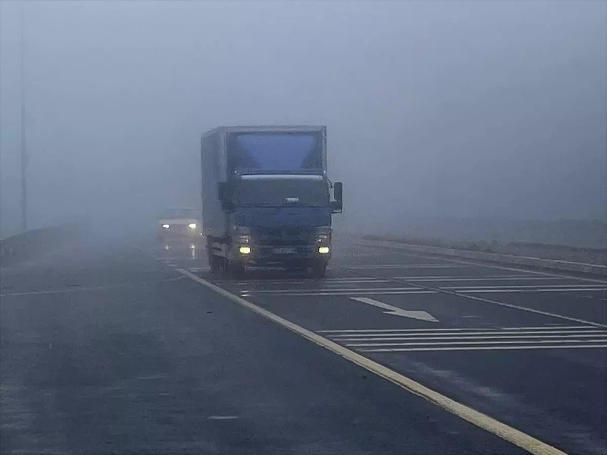 Bolu Dağı'nda Görüş Mesafesi 25 Metreye Düştü