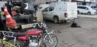 Bozyazı'da Elektrikli Bisikletle Motosiklet Çarpıştı: İki Yaralı