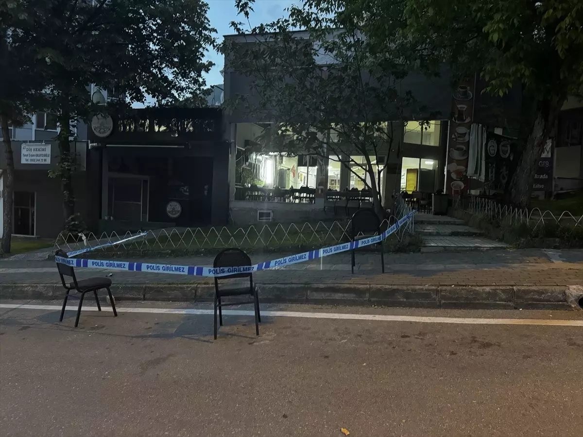 Bursa'da Kahvehaneye Kurşun Sıkıldı, Şüpheli Aranıyor