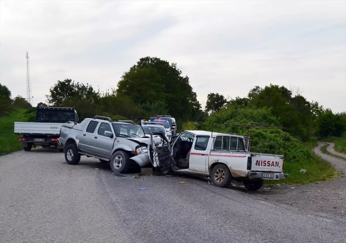 Bursa'da Trafik Kazası: 1 Ölü, 4 Yaralı