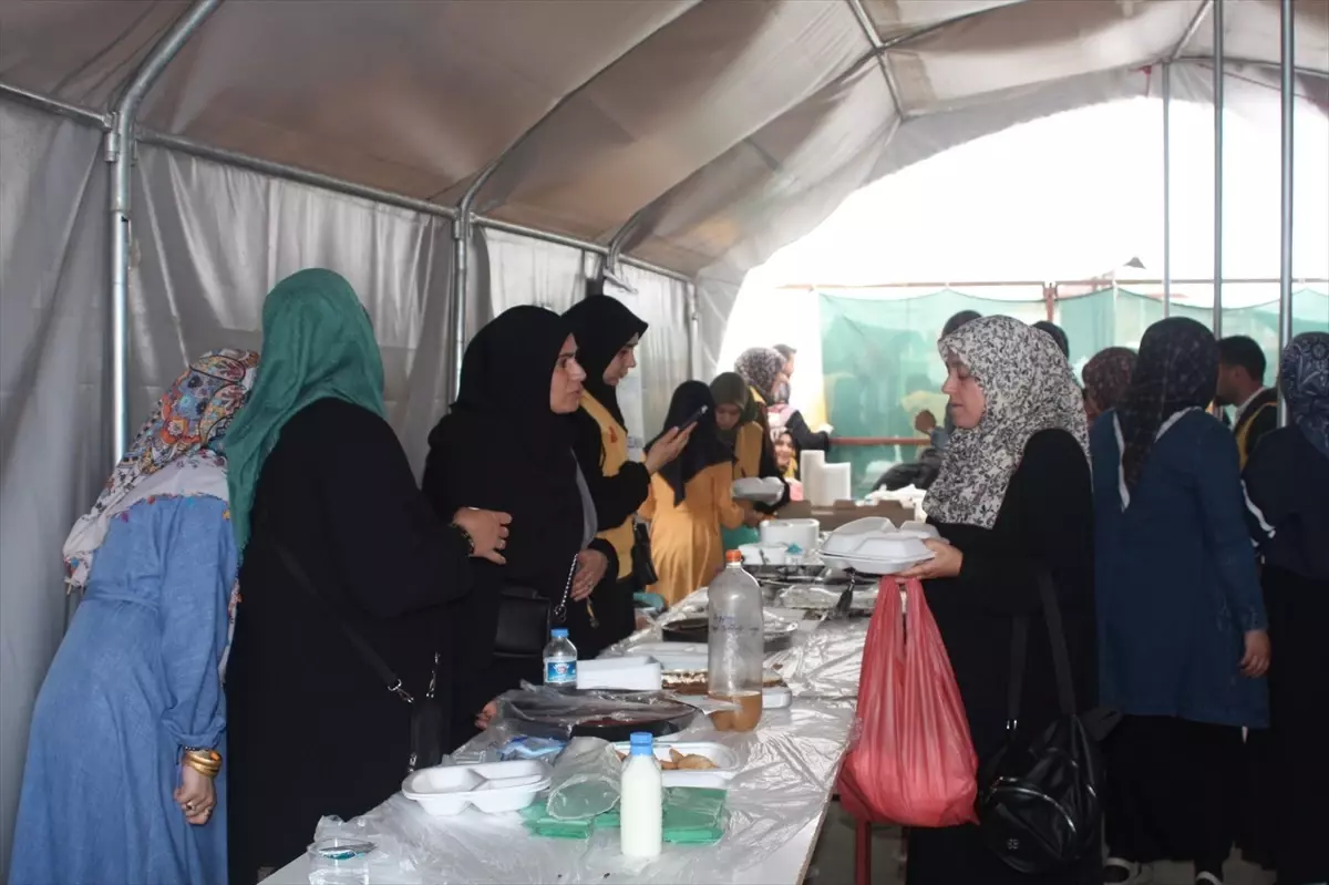 Adıyaman'da Gazze İçin Kermes Düzenlendi