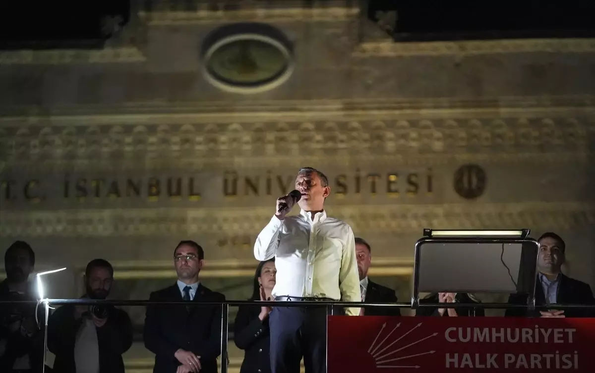 Özgür Özel: 'Meydanlarda Mücadeleye Devam Edeceğiz'