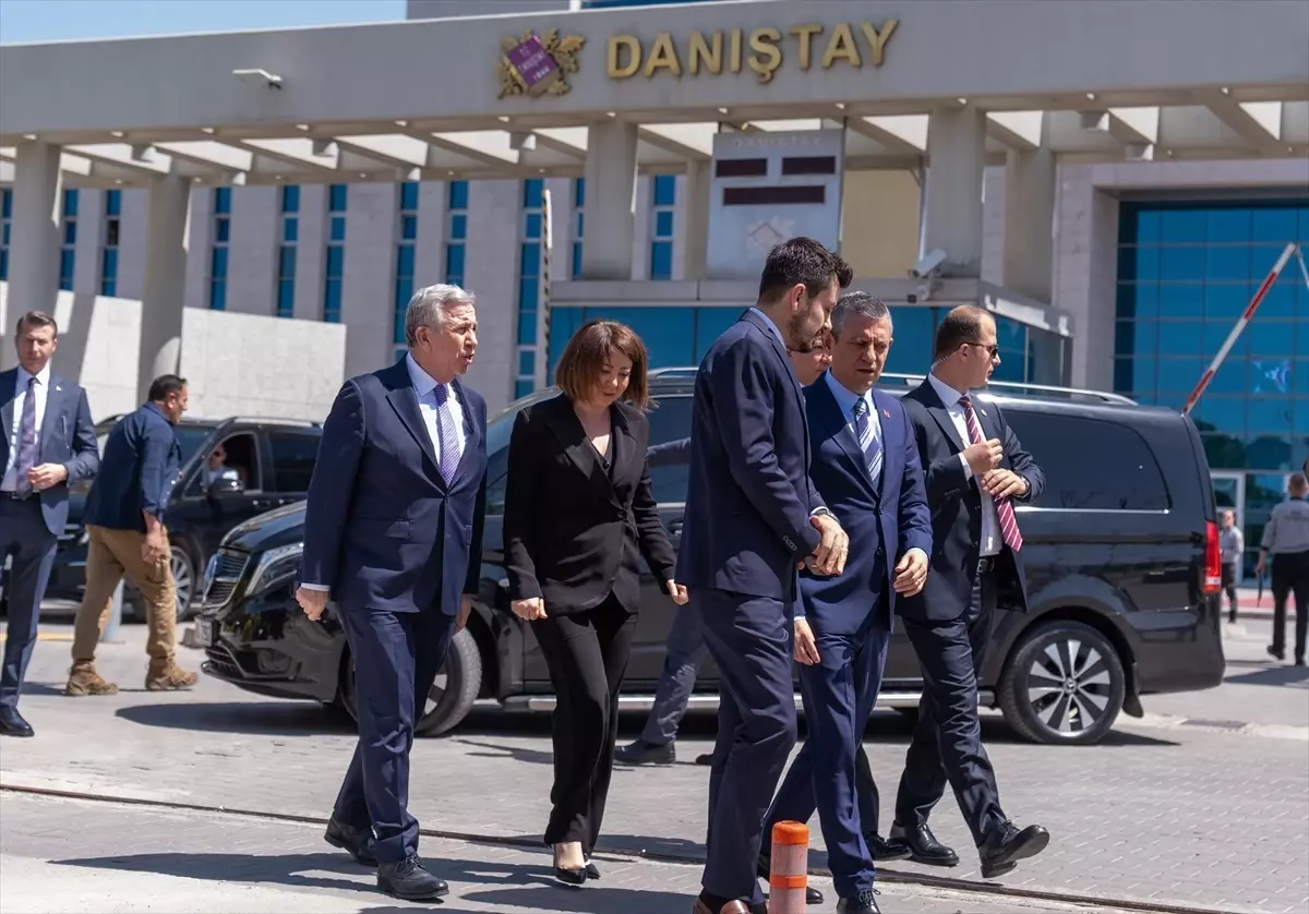 CHP Genel Başkanı Özel, Danıştay ziyaretinin ardından açıklamalarda bulundu Açıklaması