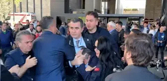 CHP Genel Başkanı Özgür Özel Yumruklu Saldırıya Uğradı