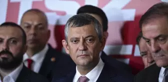 Özgür Özel, İBB'yi Ziyaret Etti: Ekrem İmamoğlu'ndan Bahsetti